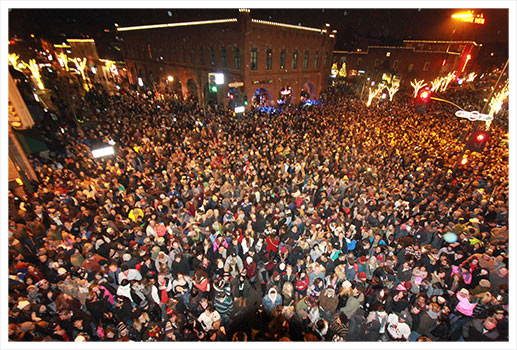 NewYears-94-whiteborder People gathering to celebrate the pinecone drop